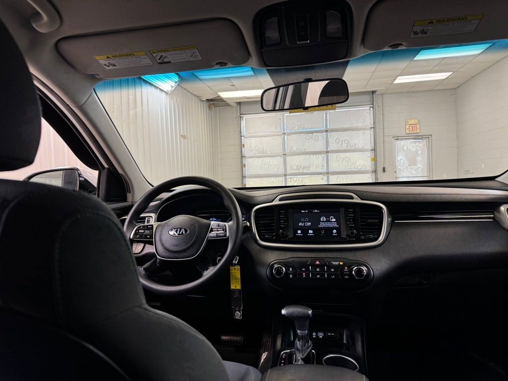 Used 2020 Kia Sorento LX image 20