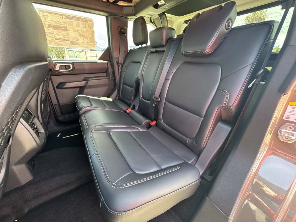 New 2026 Ford Bronco Badlands AWD/4WD image 6