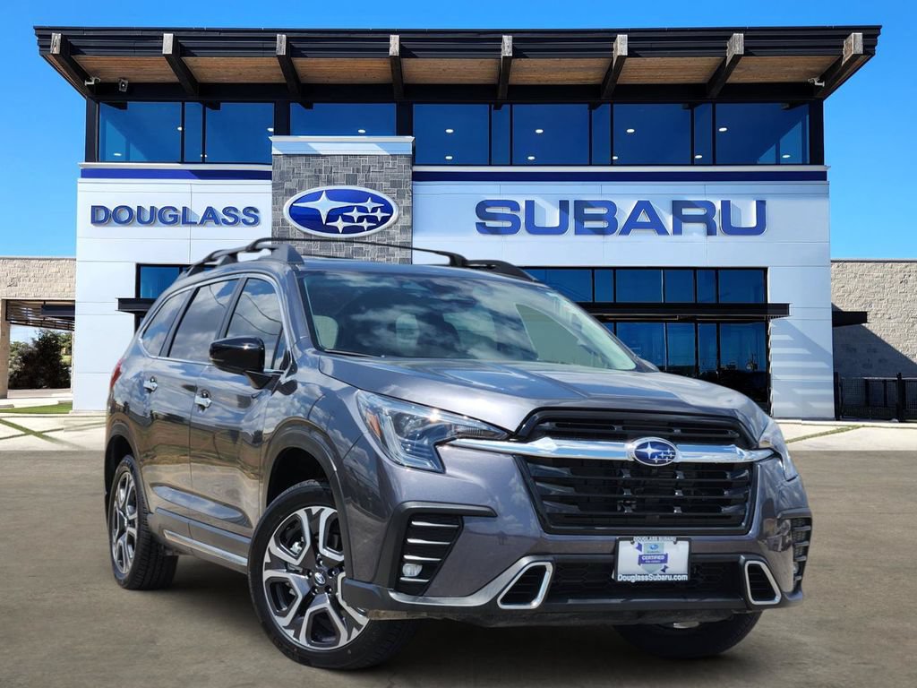 Used 2025 Subaru Ascent Touring AWD/4WD image 1