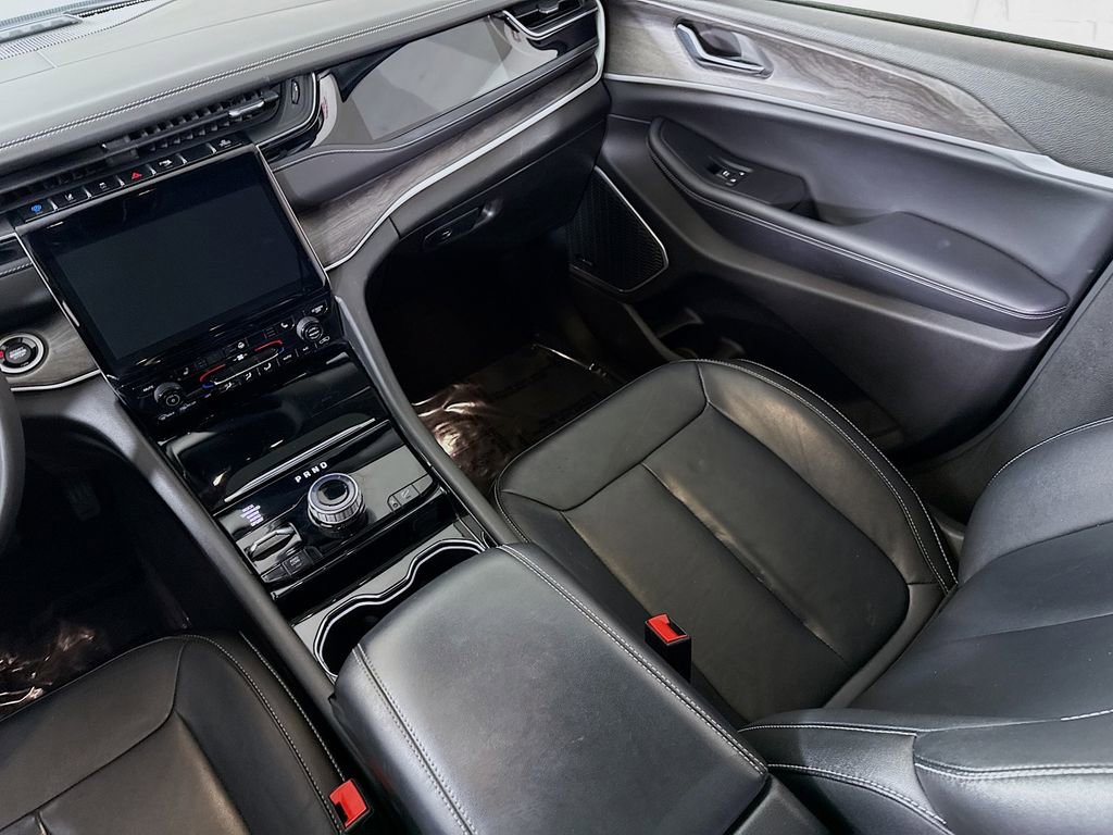 Used 2022 Jeep Grand Cherokee Limited 4xe image 27