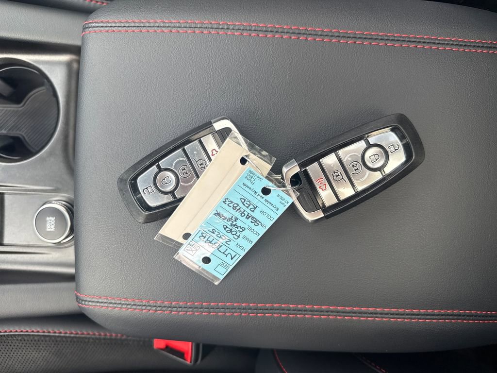 Used 2025 Ford Explorer ST image 42