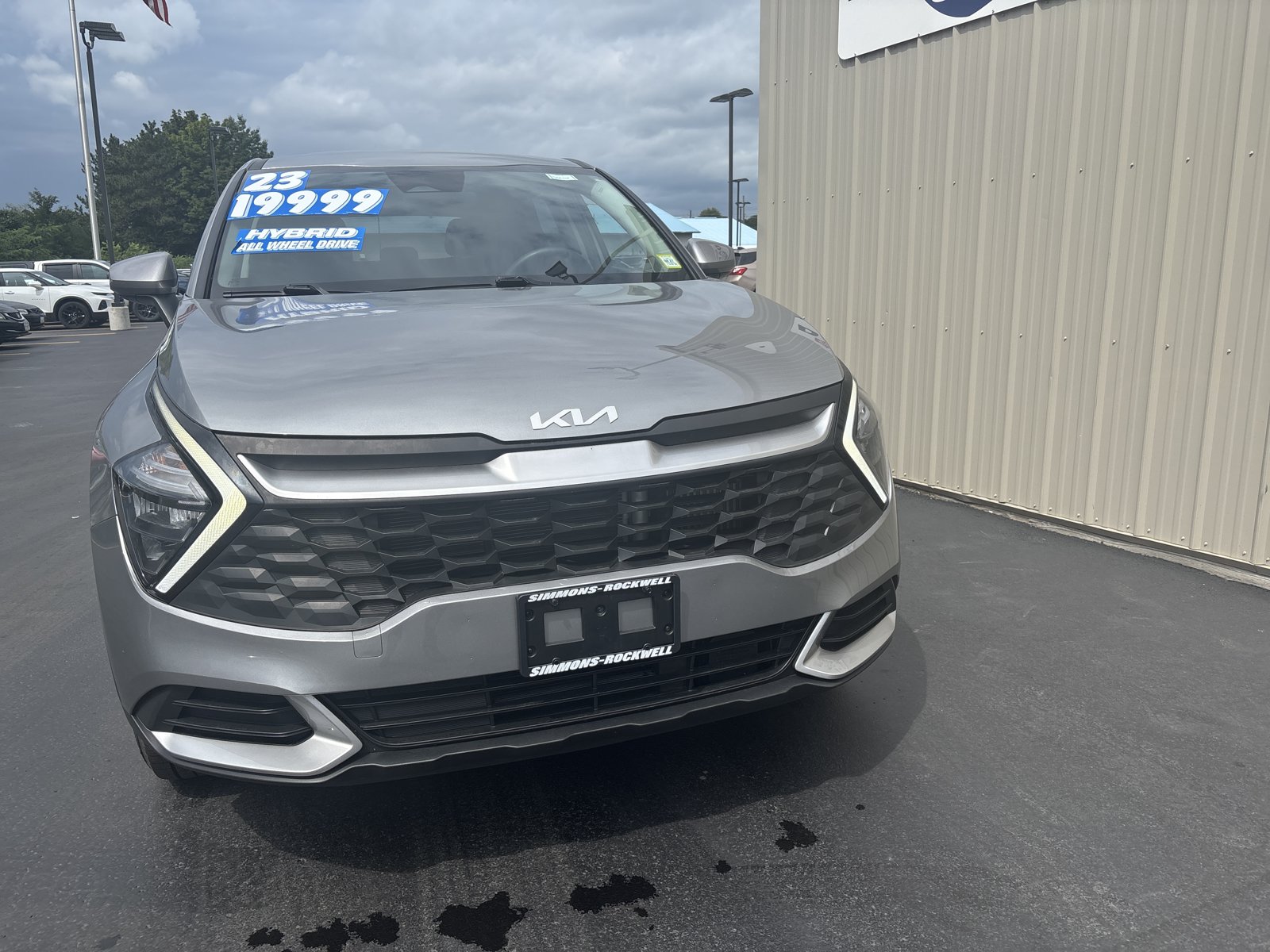 Used 2023 Kia Sportage LX AWD/4WD image 2
