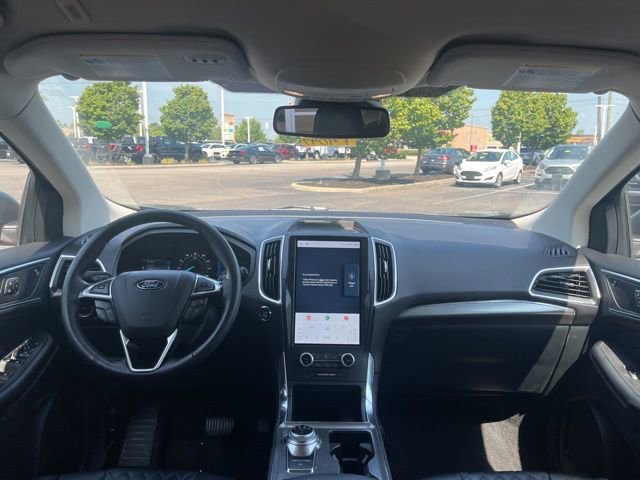 Used 2024 Ford Edge Titanium image 18