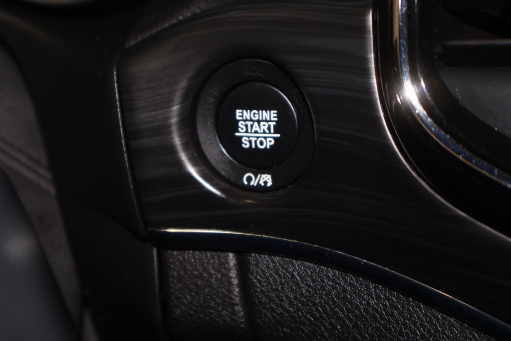 Used 2020 Jeep Grand Cherokee Limited image 27