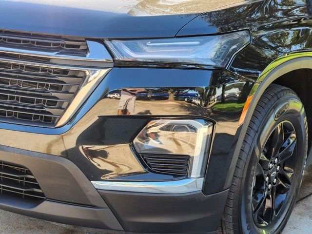 Used 2023 Chevrolet Traverse LT image 17