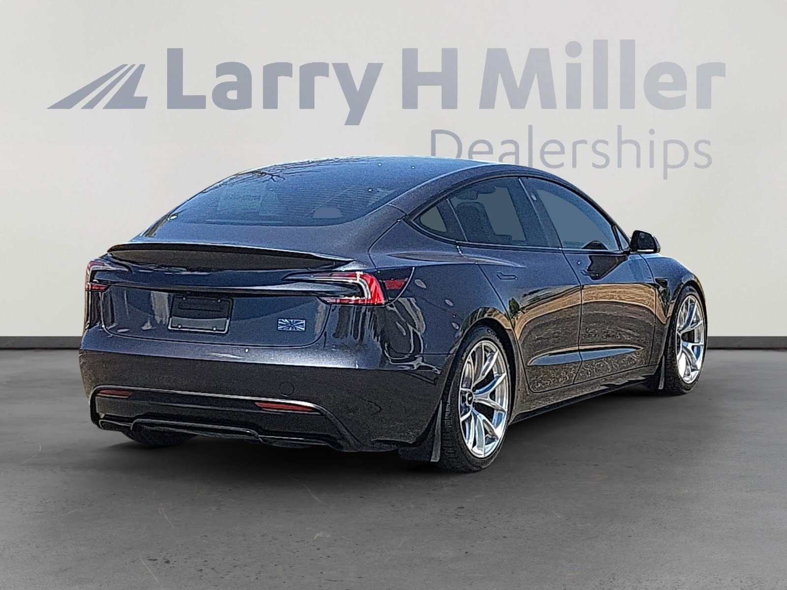 Used 2024 Tesla Model 3 Performance AWD/4WD image 7