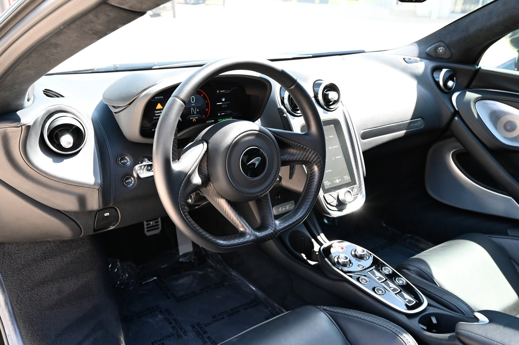 Used 2023 McLaren GT RWD image 16