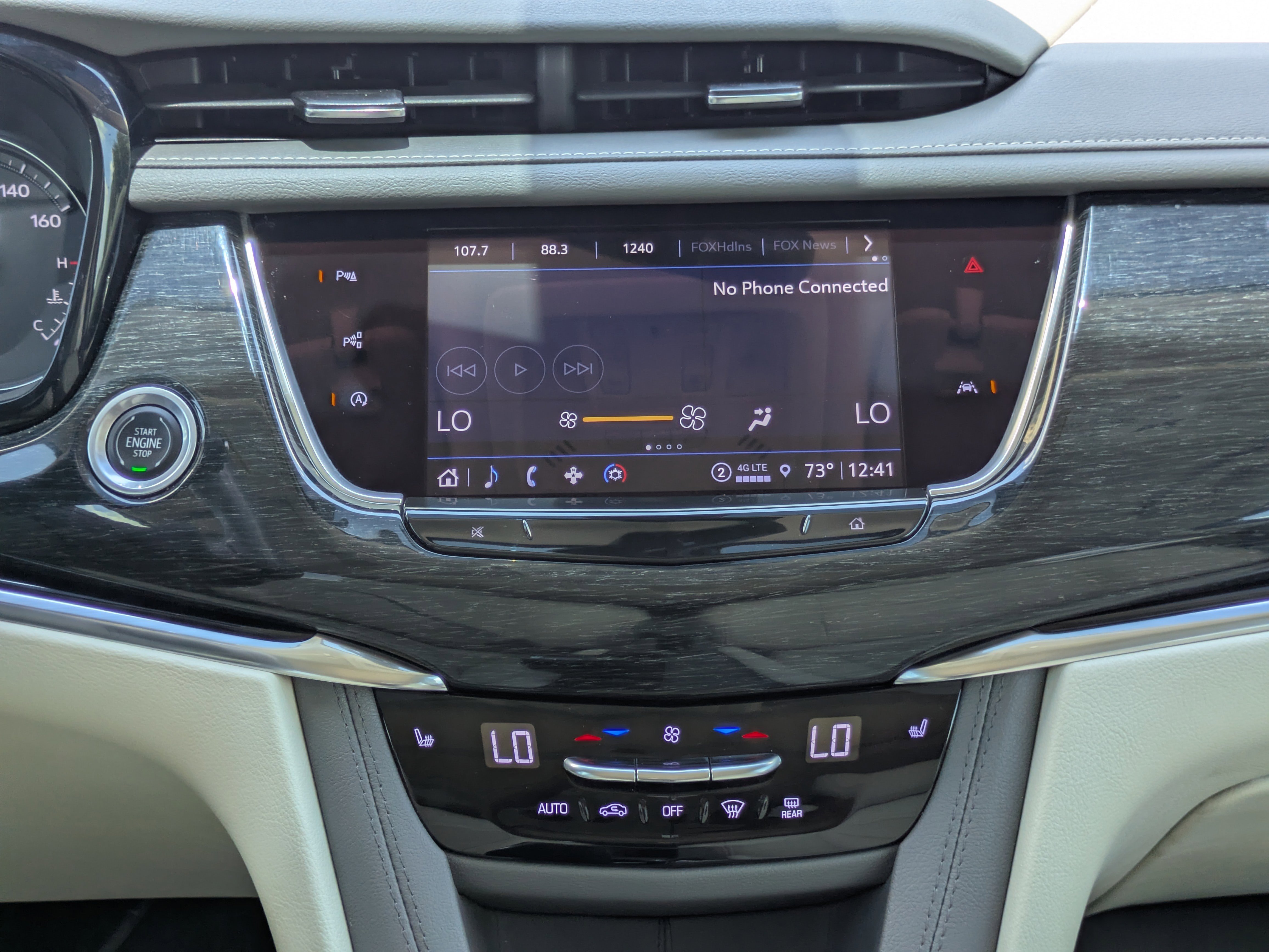 Used 2022 Cadillac XT6 Premium Luxury w/ Technology Package FWD image 5