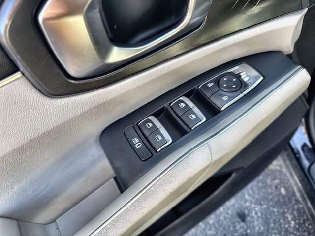 Used 2022 Kia Sorento S w/ Panoramic Sunroof Package image 21