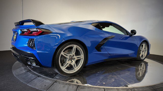 Used 2024 Chevrolet Corvette Stingray Premium Cpe w/ Z51 Performance Package RWD image 27