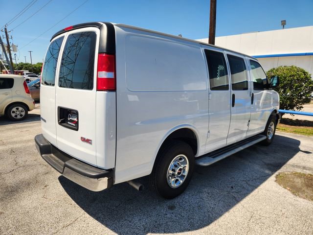 Used 2024 GMC Savana 2500 w/ Driver Convenience Package image 6