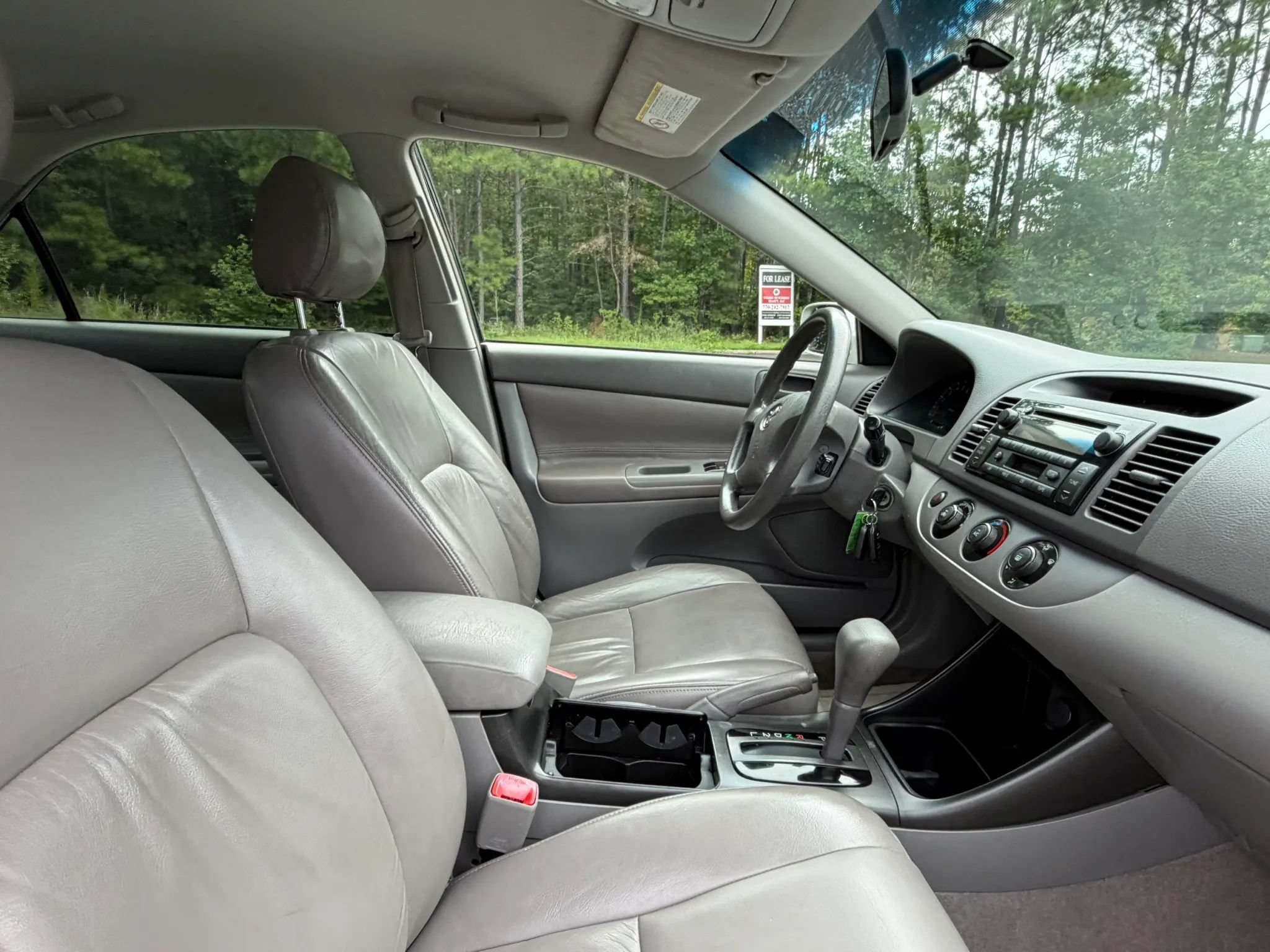 Used 2004 Toyota Camry LE FWD image 22