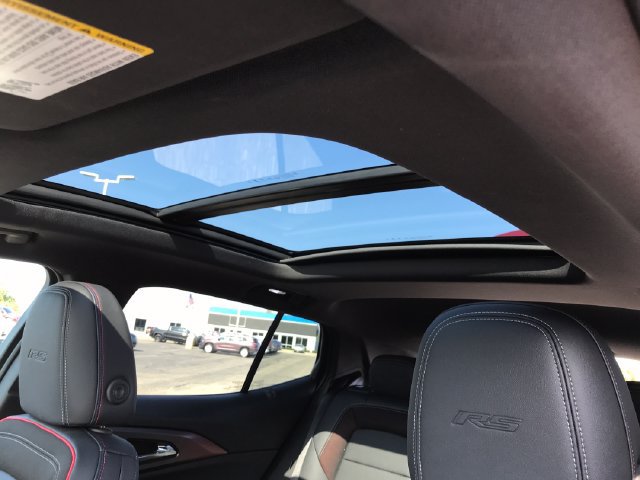Used 2025 Chevrolet Equinox EV RS FWD image 16