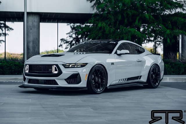 New 2026 Ford Mustang GT Premium w/ GT Performance Package RWD image 1