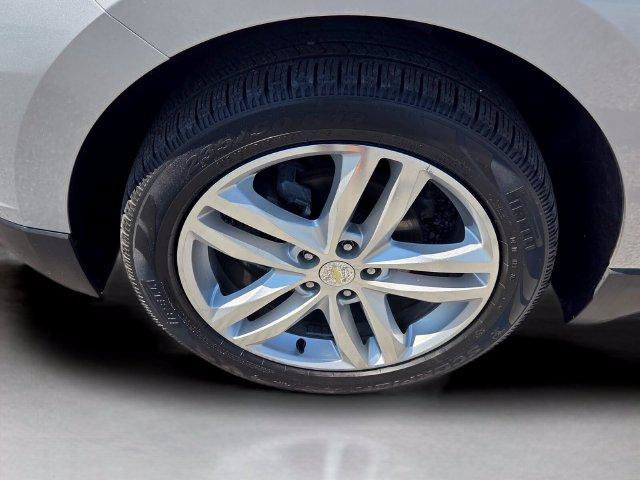 Used 2018 Chevrolet Equinox Premier FWD image 9