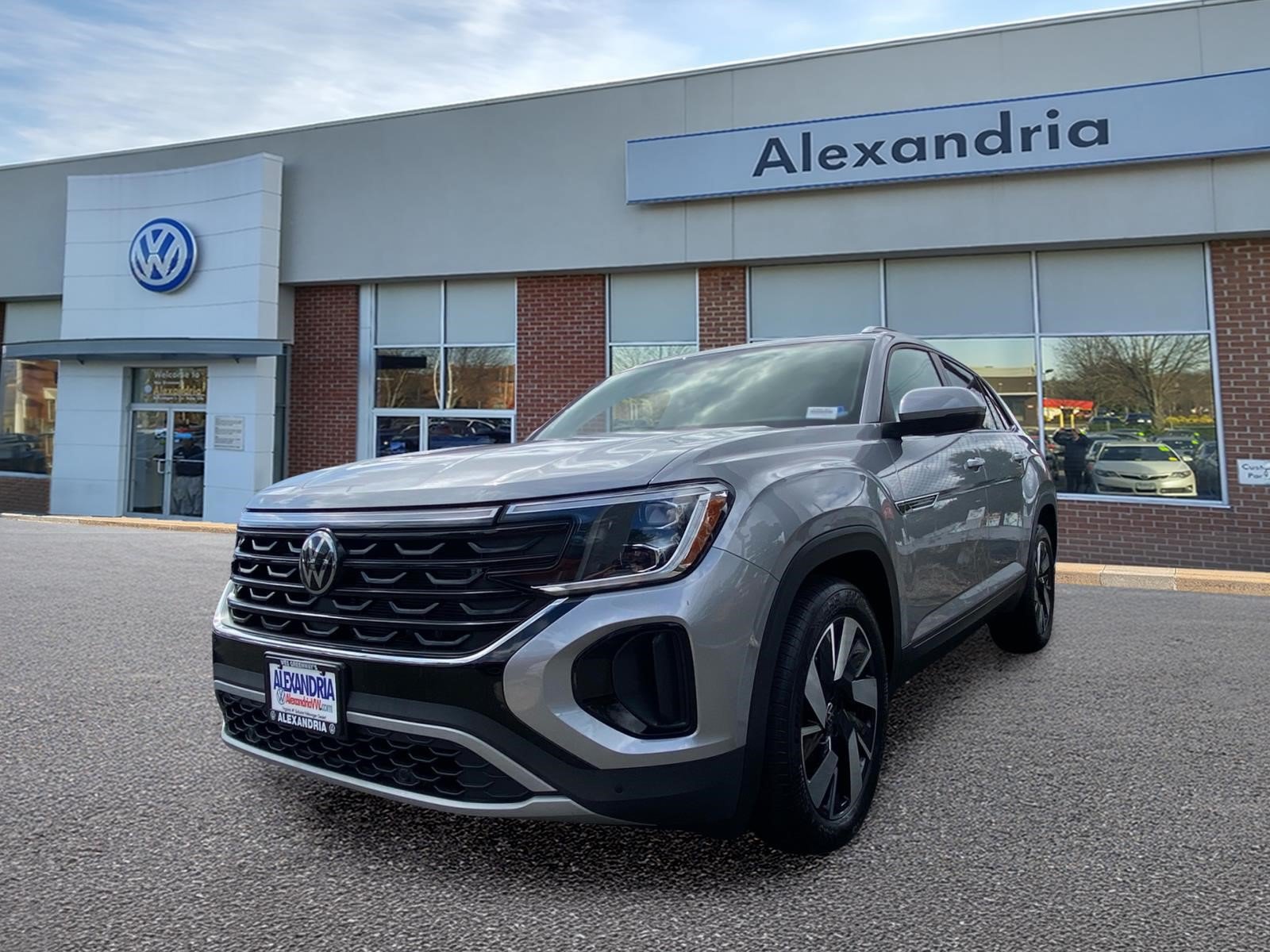 Certified 2026 Volkswagen Atlas Cross Sport SE AWD/4WD image 1