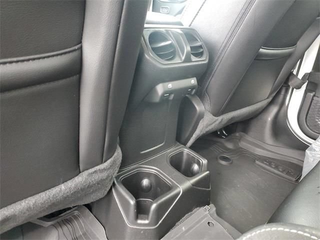 New 2023 Jeep Gladiator Sport AWD/4WD image 11