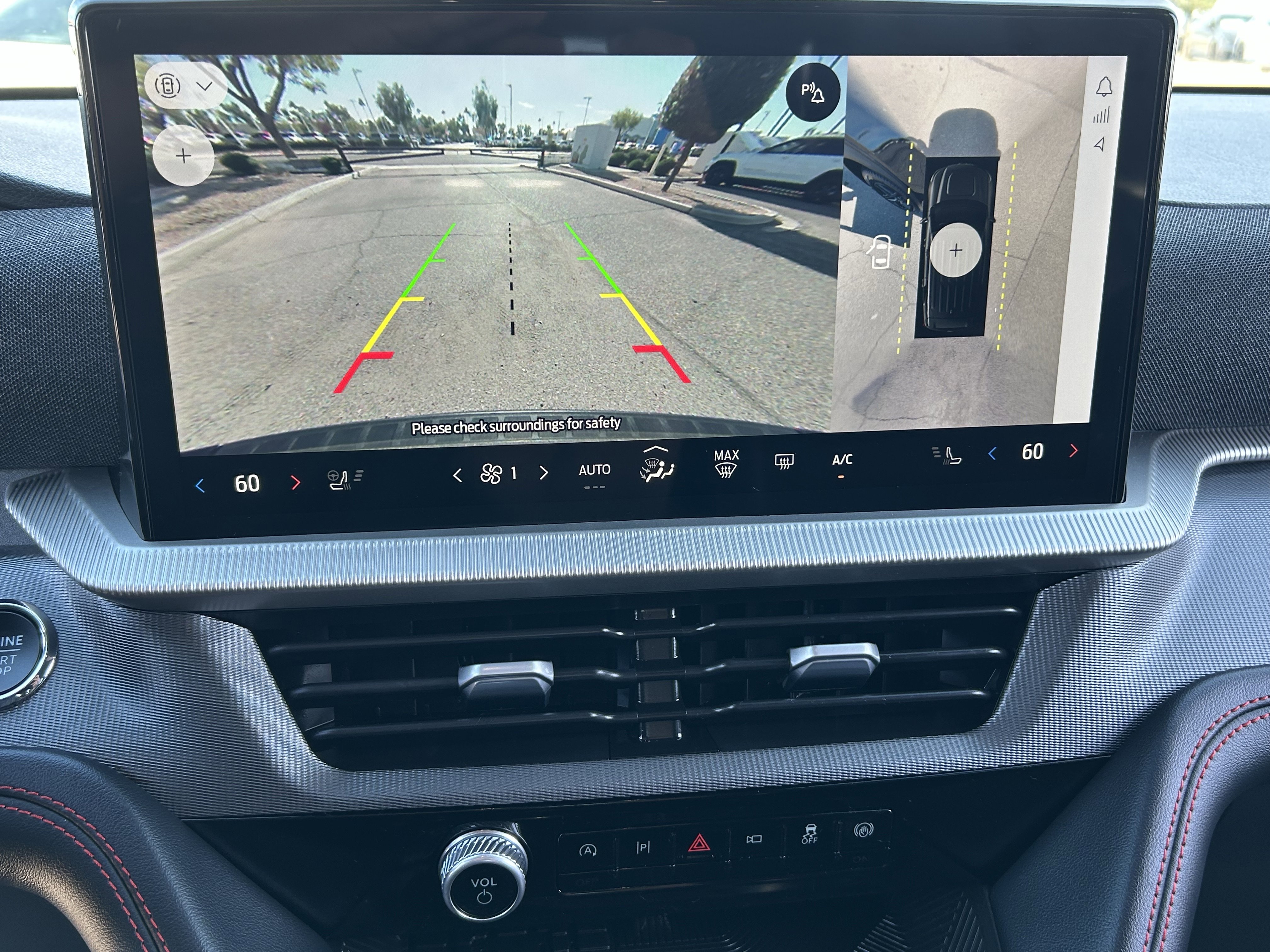 Used 2025 Ford Explorer ST image 29