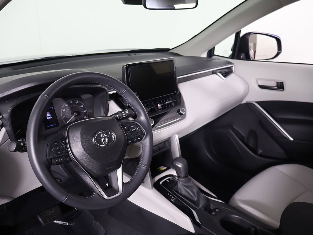 Used 2023 Toyota Corolla Cross LE image 24
