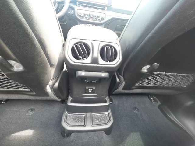 Used 2024 Jeep Wrangler Unlimited Sahara w/ Safety Group AWD/4WD image 30
