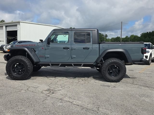 Used 2025 Jeep Gladiator Rubicon w/ Safety Group AWD/4WD image 2