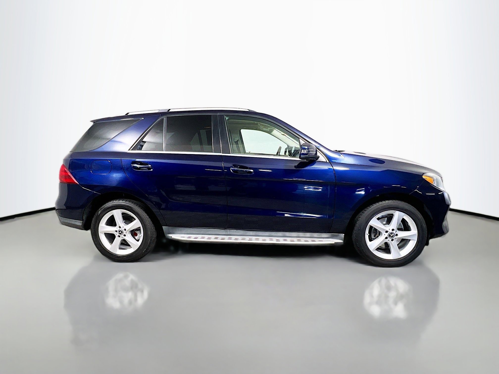 Used 2018 Mercedes-Benz GLE 350 image 3