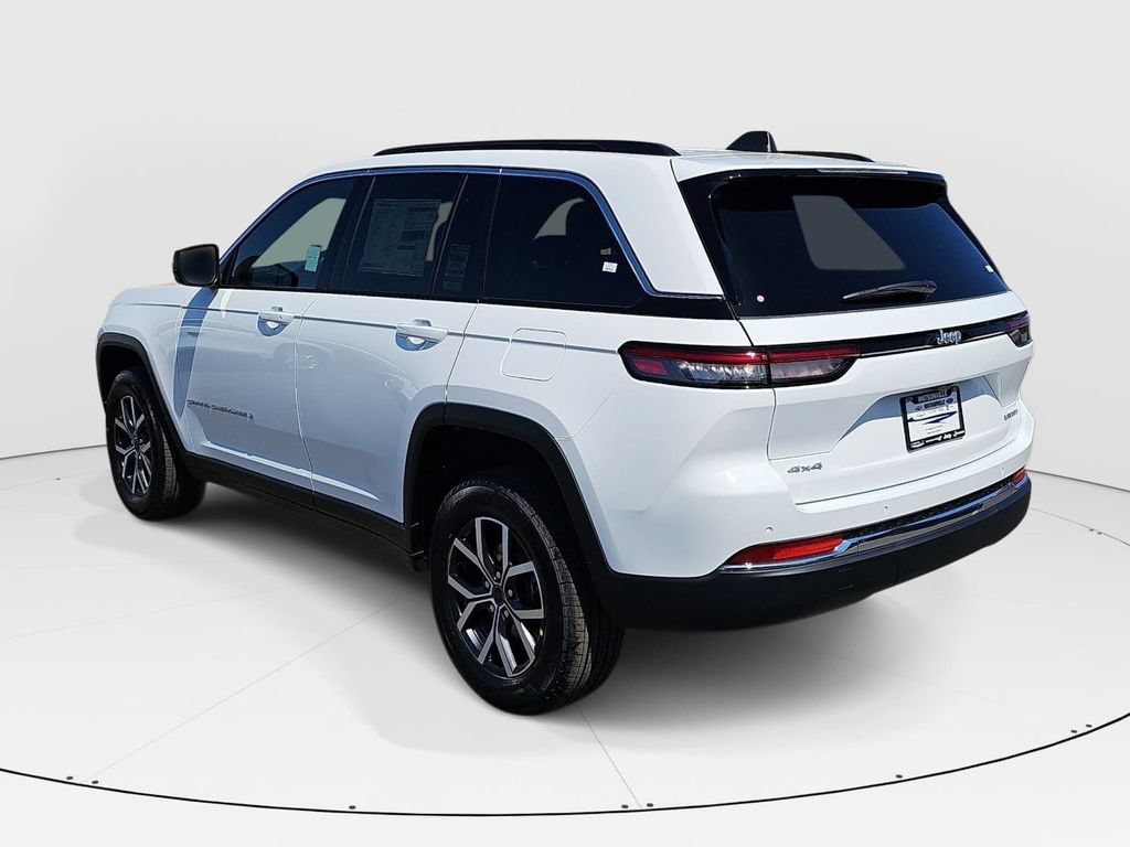 New 2027 Jeep Grand Cherokee Laredo X AWD/4WD image 5