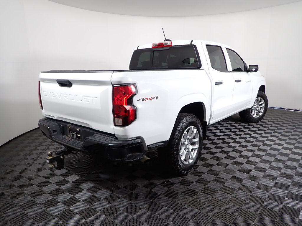 Used 2025 Chevrolet Colorado W/T AWD/4WD image 17