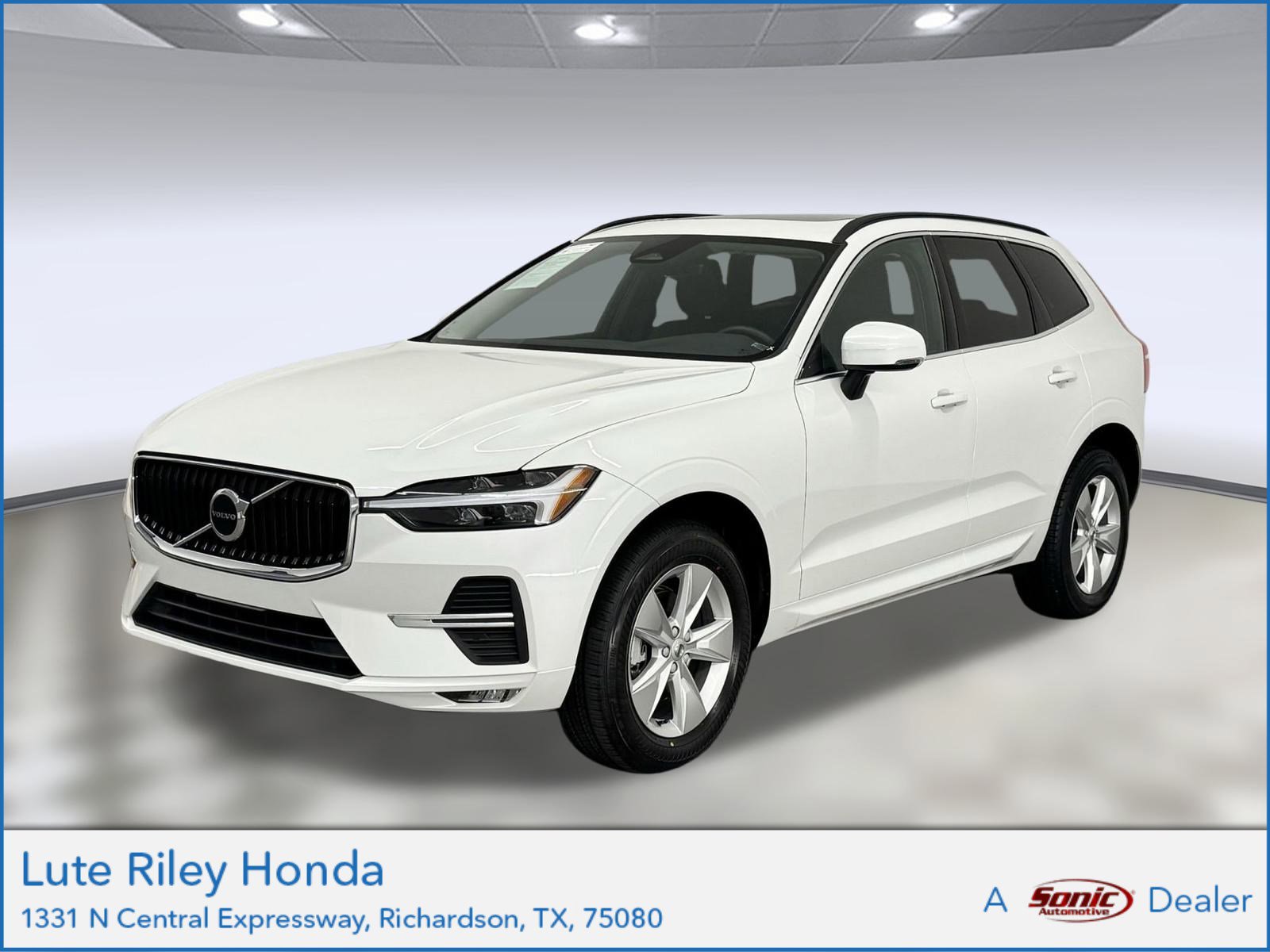 Used 2022 Volvo XC60 B5 Momentum