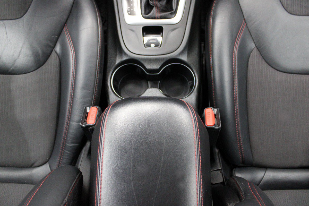 Used 2015 Jeep Cherokee Trailhawk AWD/4WD image 28
