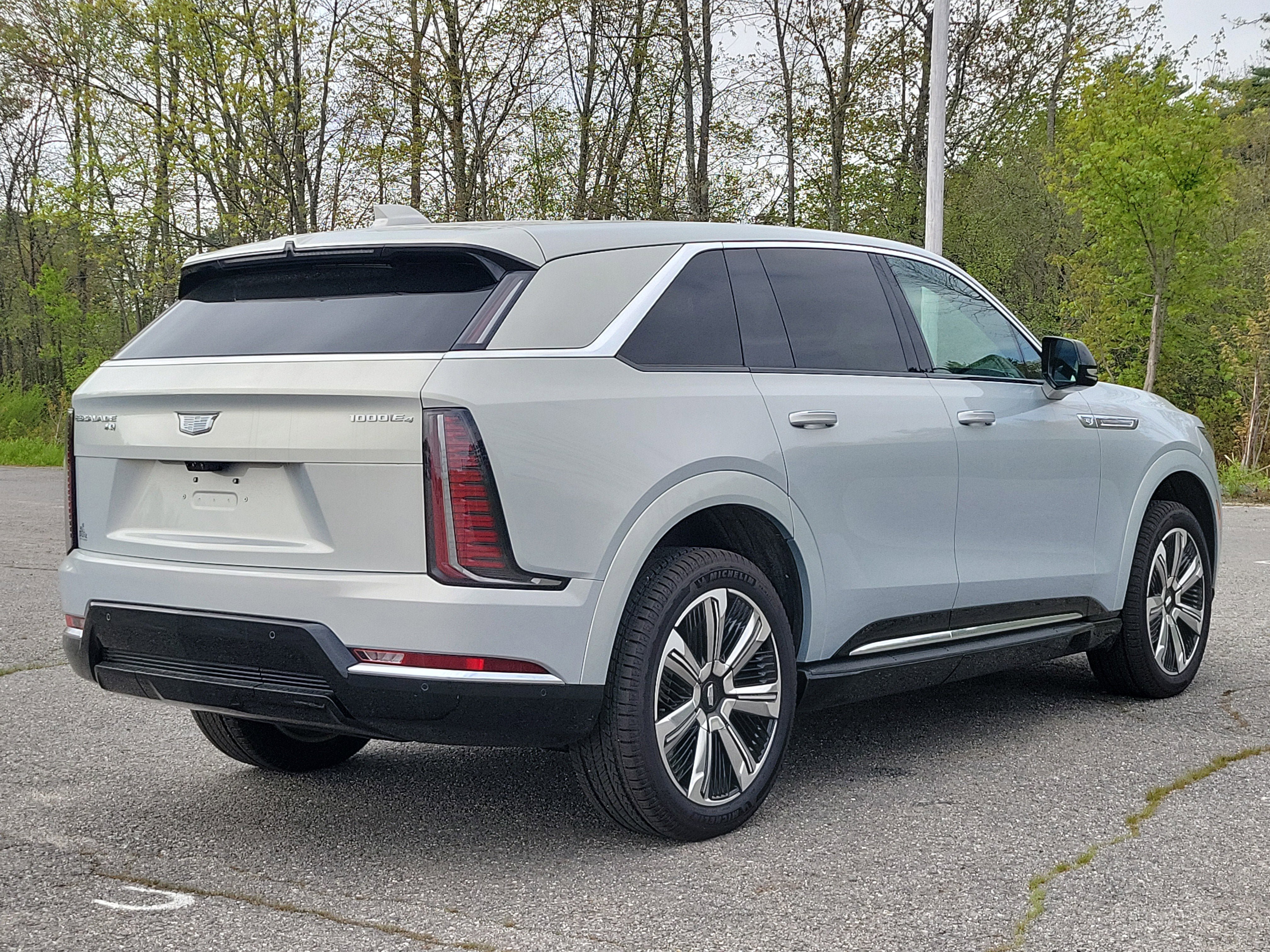 New 2025 Cadillac Escalade IQ Luxury 2 AWD/4WD image 7