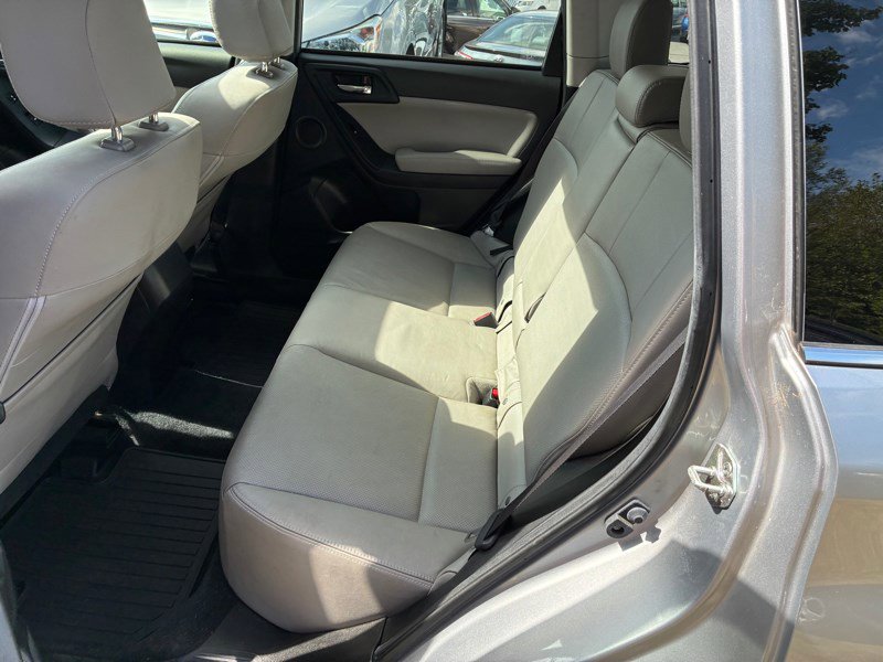 Used 2015 Subaru Forester 2.5i Touring w/ Popular Package #2 image 16