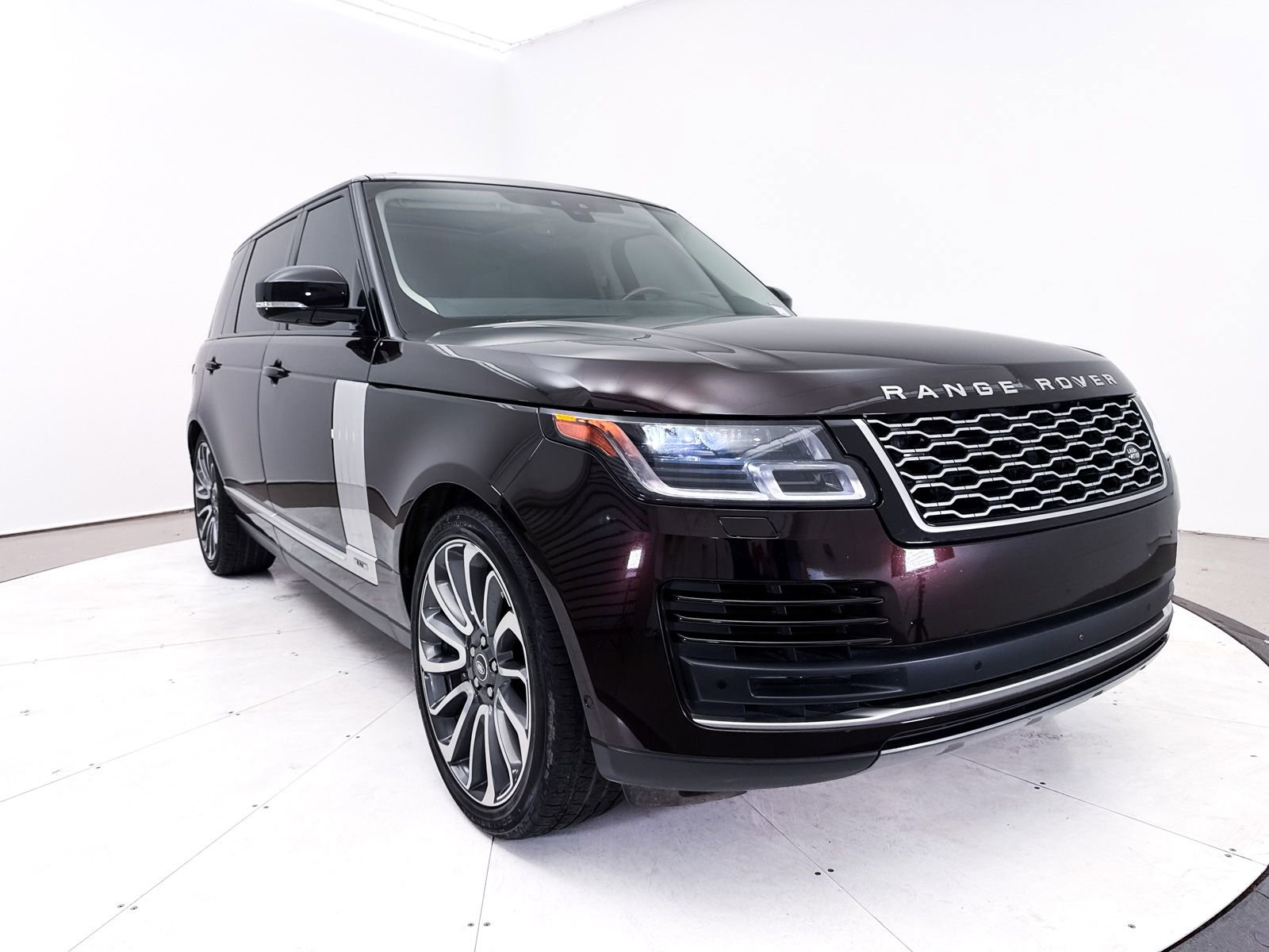 Used 2021 Land Rover Range Rover P525 Westminster Edition LWB image 14