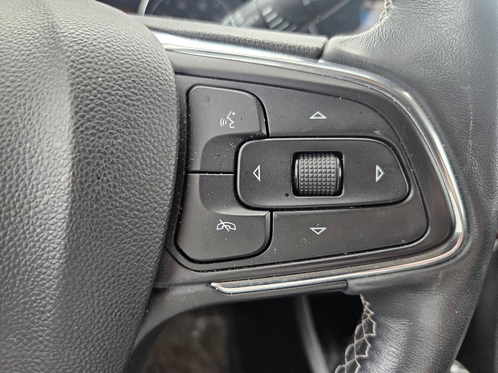 Used 2023 Buick Encore GX Essence w/ Advanced Technology Package AWD/4WD image 17