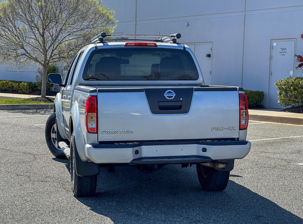 Used 2012 Nissan Frontier PRO-4X w/ Pro-4x Luxury Pkg AWD/4WD image 8
