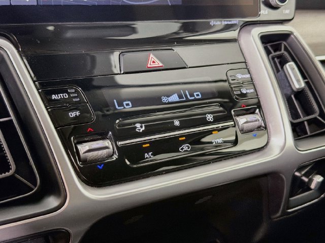 Used 2023 Kia Sorento S AWD/4WD image 23