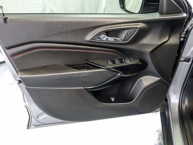 Certified 2025 Chevrolet Trax RS w/ Sunroof Package FWD image 26
