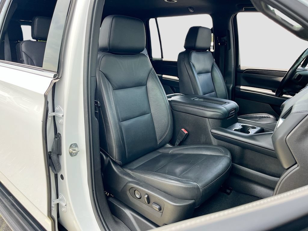 Used 2021 Chevrolet Suburban LT AWD/4WD image 29