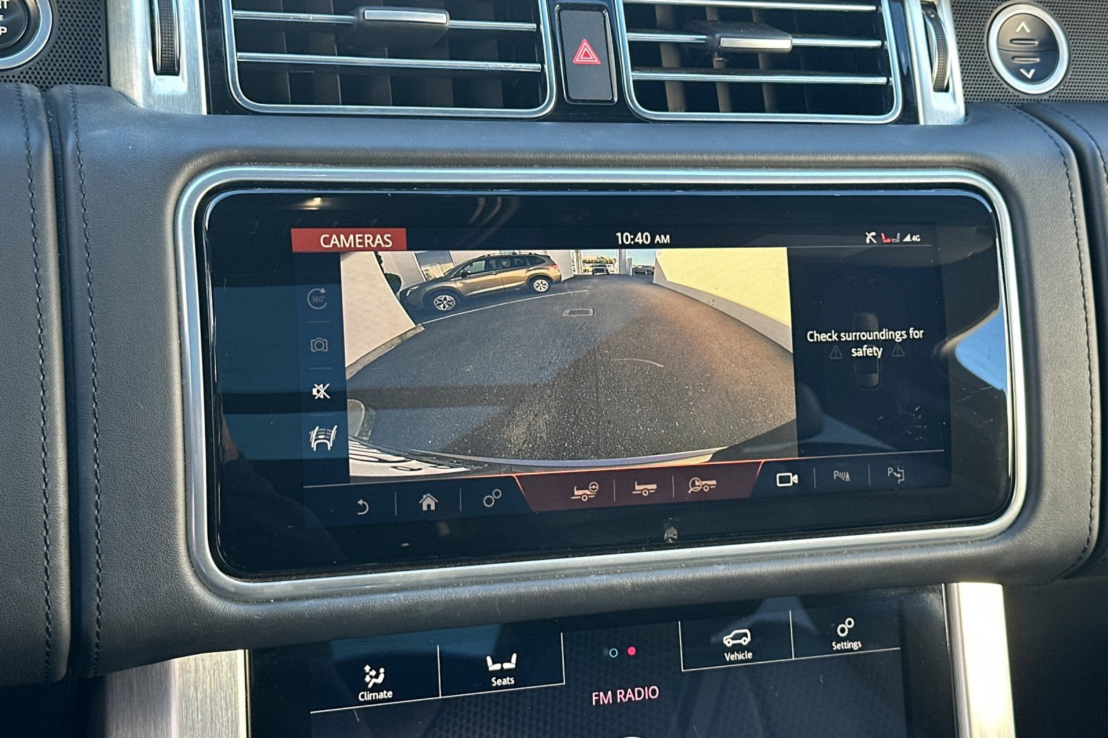 Used 2019 Land Rover Range Rover Long Wheelbase Autobiography image 19