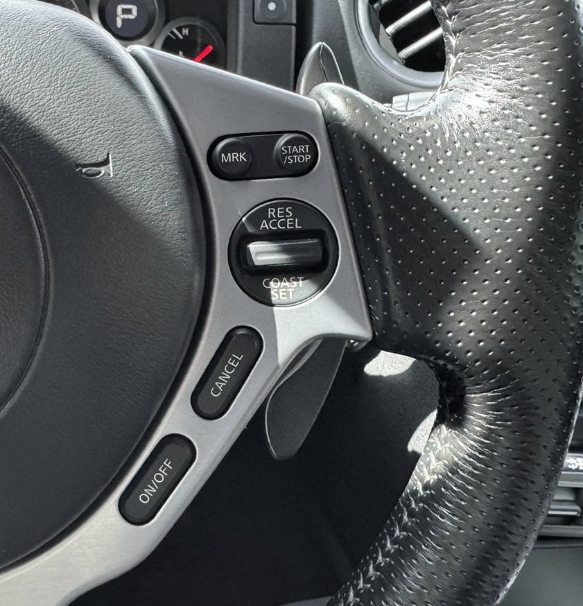 Used 2009 Nissan GT-R Premium AWD/4WD image 18