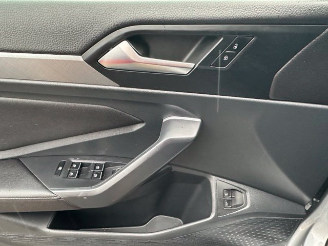 Used 2023 Volkswagen Jetta SE FWD image 18