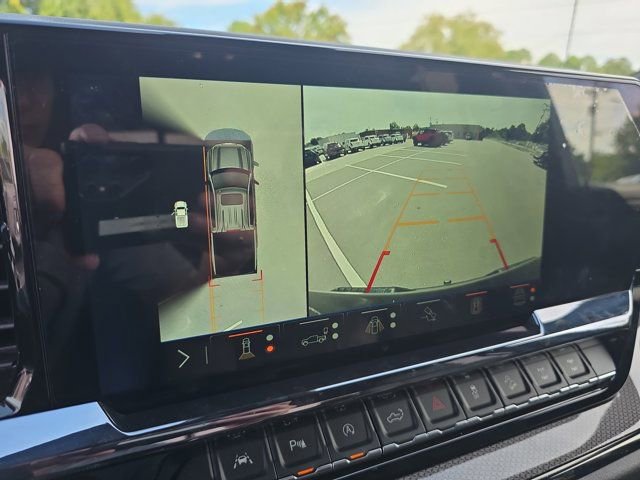 Used 2024 Chevrolet Silverado 1500 ZR2 w/ Technology Package image 23