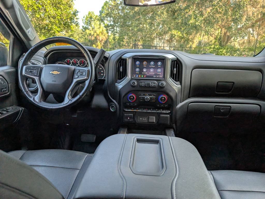 Used 2022 Chevrolet Silverado 1500 LTZ AWD/4WD image 15
