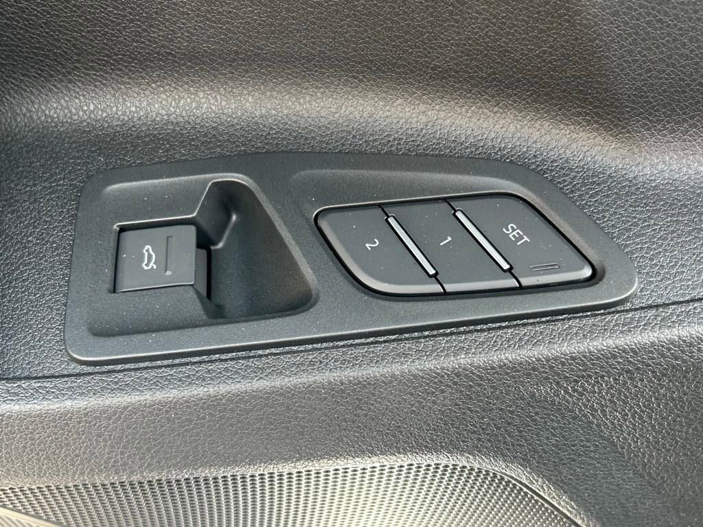 New 2025 Audi Q3 2.0T Premium image 51