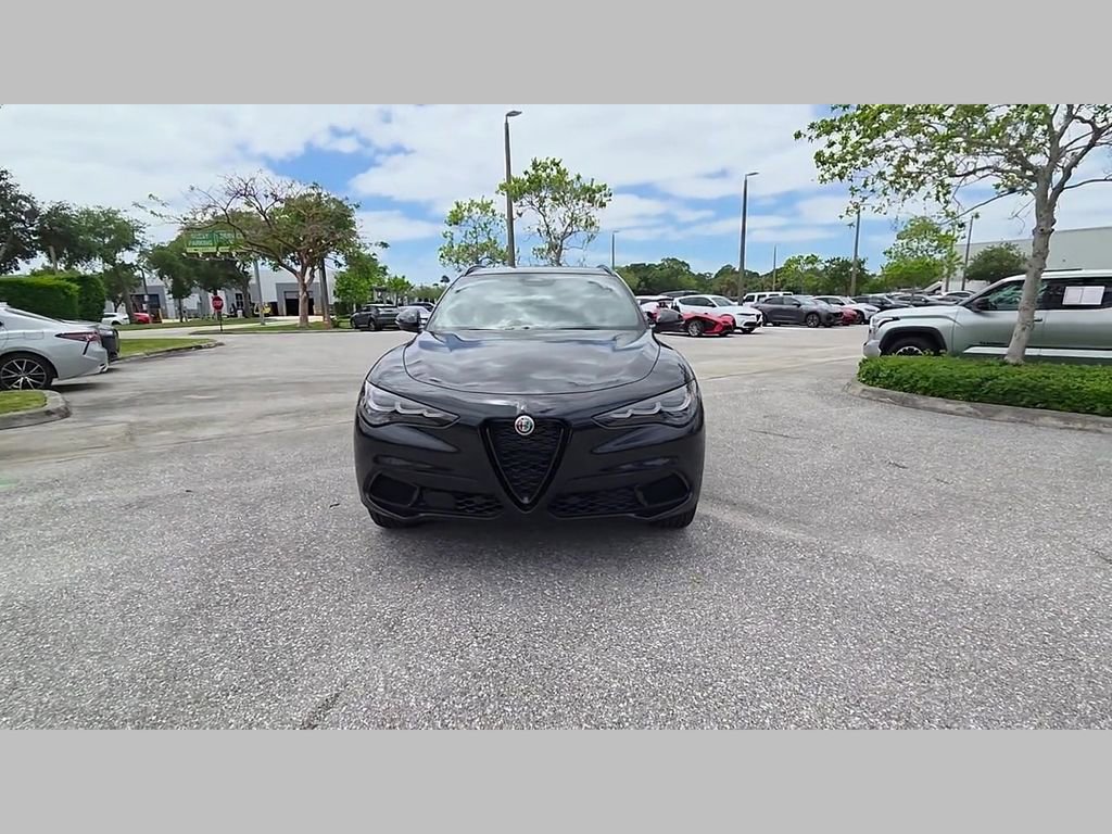 New 2025 Alfa Romeo Stelvio Sprint w/ Convenience Package AWD/4WD image 39