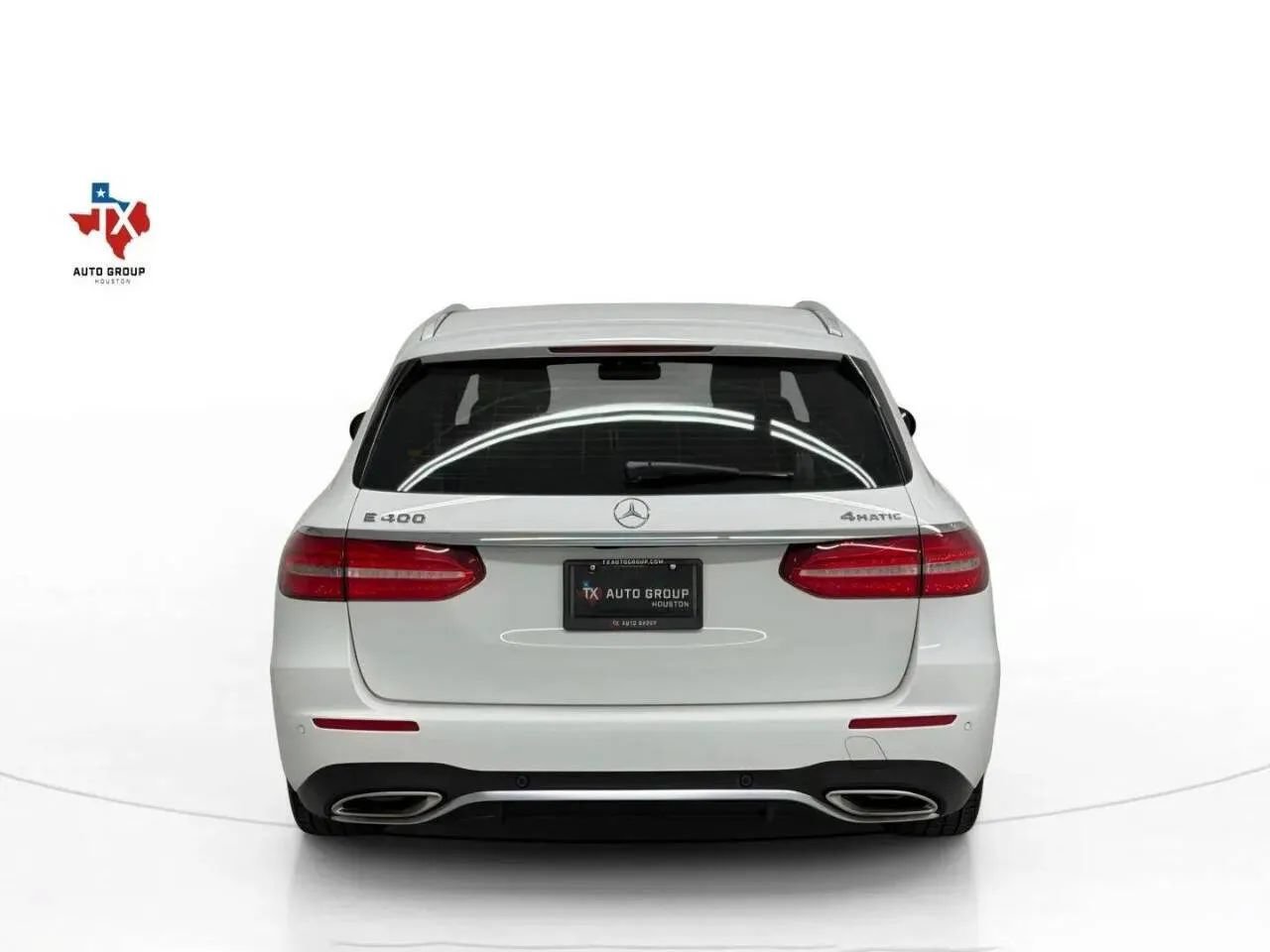 Used 2017 Mercedes-Benz E 400 4MATIC Wagon image 8