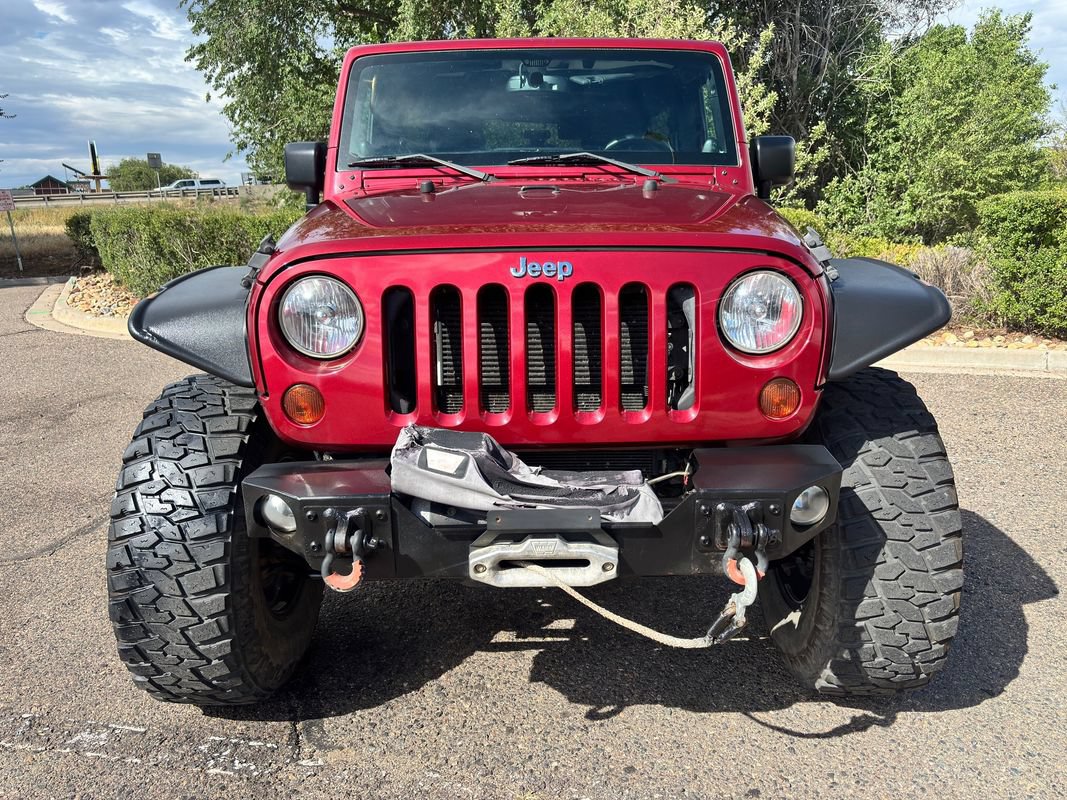 Used 2013 Jeep Wrangler Unlimited Sahara w/ Dual Top Group AWD/4WD image 4