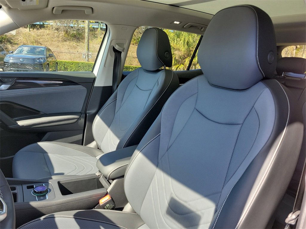 New 2026 Volkswagen Tiguan SE image 16