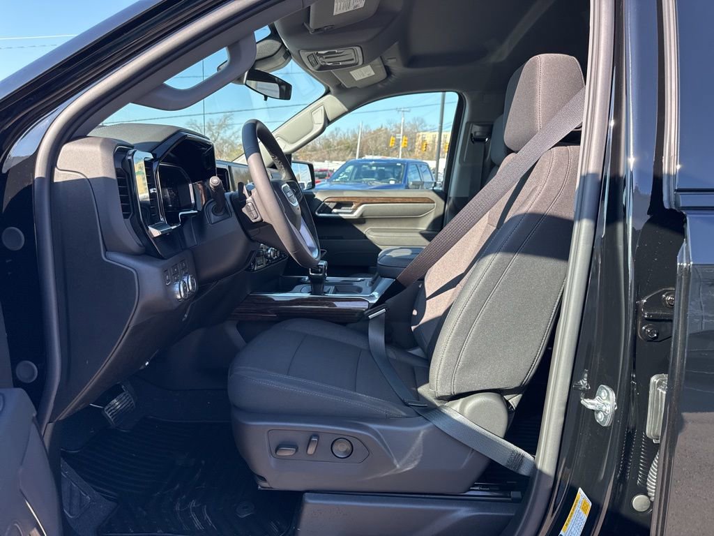 New 2026 GMC Sierra 1500 Elevation image 17
