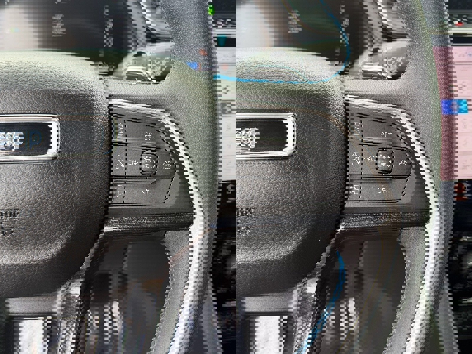 Used 2022 Jeep Grand Cherokee Trailhawk w/ Advanced Protech Group II image 36